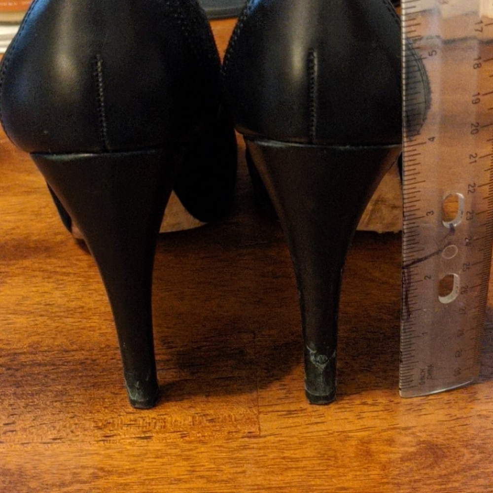 Talbots stiletto heels - Picture 3 of 7